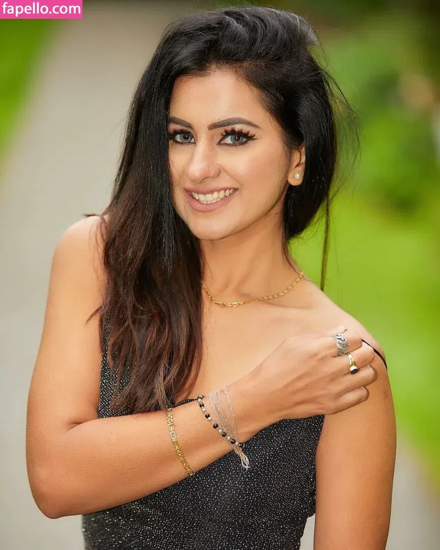 Meetii Kalher Onlyfans Photo Gallery 