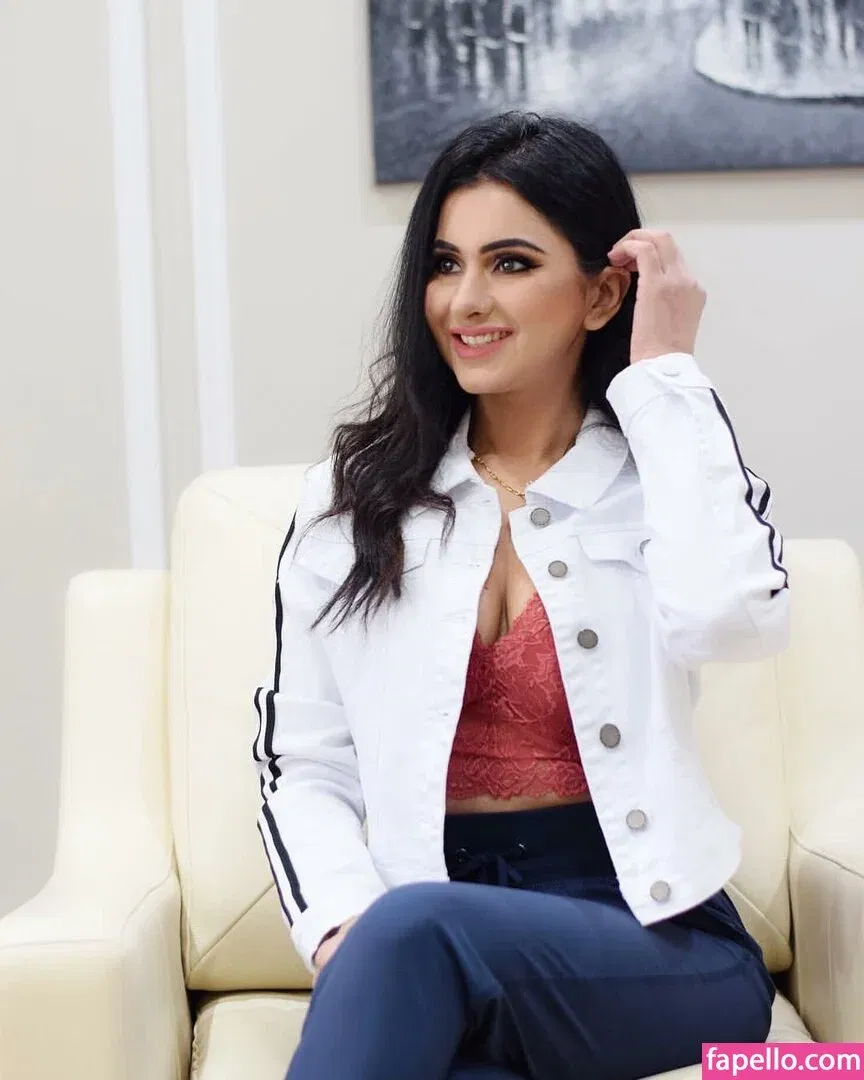 Meetii Kalher Onlyfans Photo Gallery 