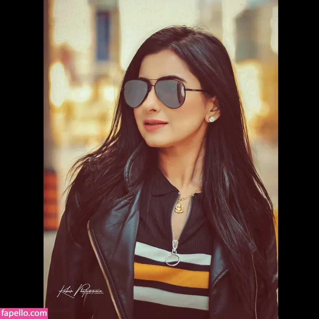 Meetii Kalher Onlyfans Photo Gallery 