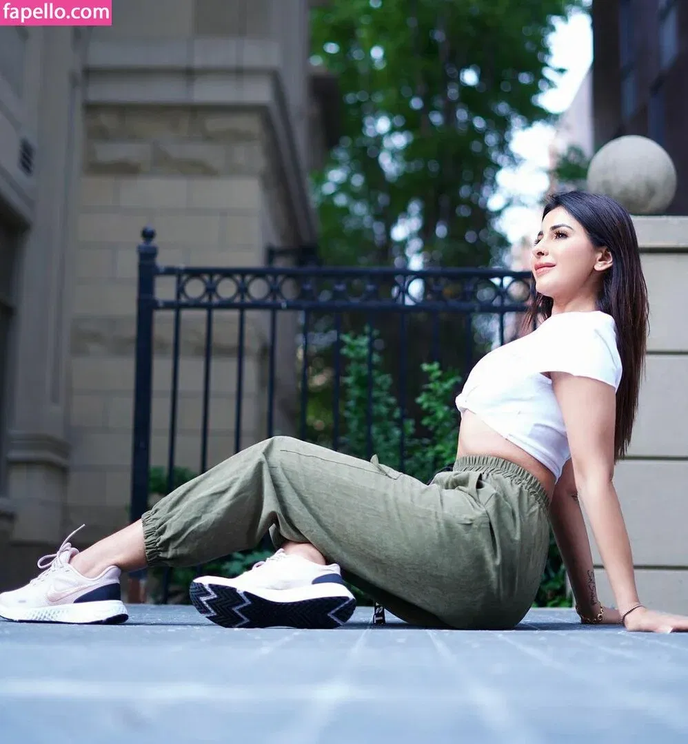 Meetii Kalher Onlyfans Photo Gallery 