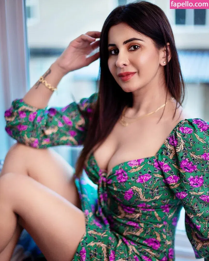 Meetii Kalher Onlyfans Photo Gallery 