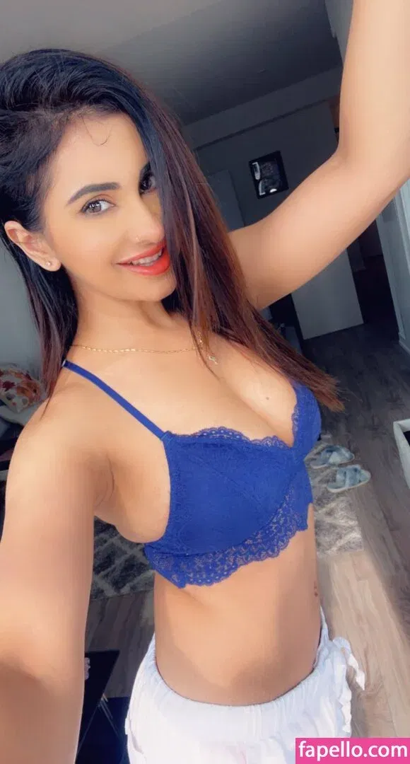 Meetii Kalher Onlyfans Photo Gallery 