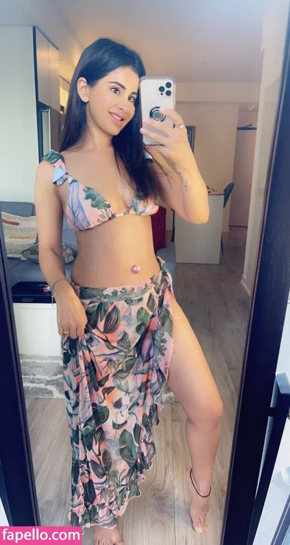 Meetii Kalher Onlyfans Photo Gallery 