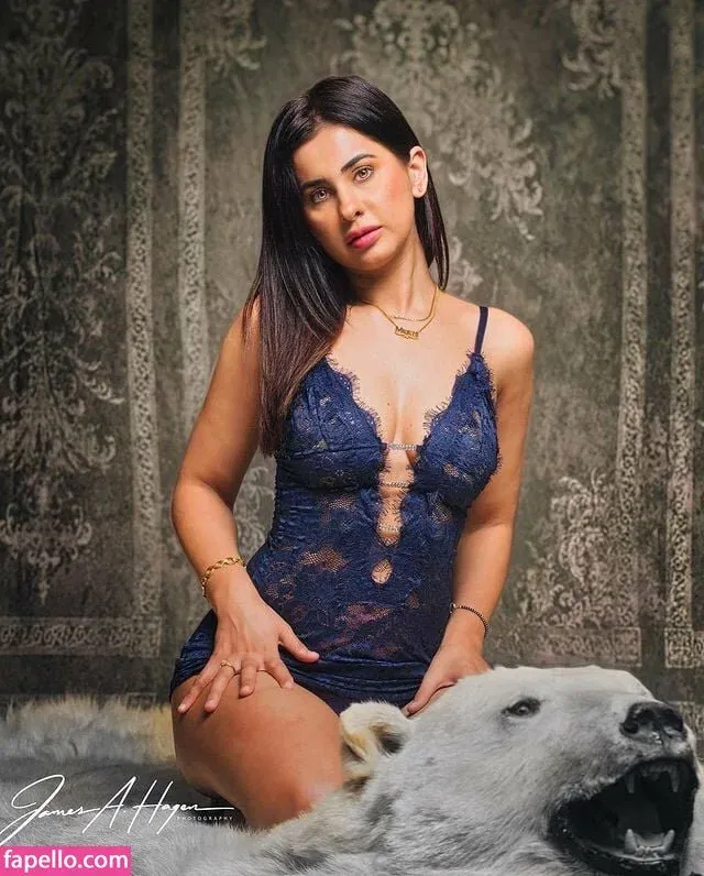 Meetii Kalher Onlyfans Photo Gallery 