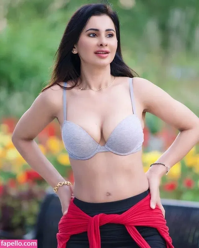 Meetii Kalher Onlyfans Photo Gallery 