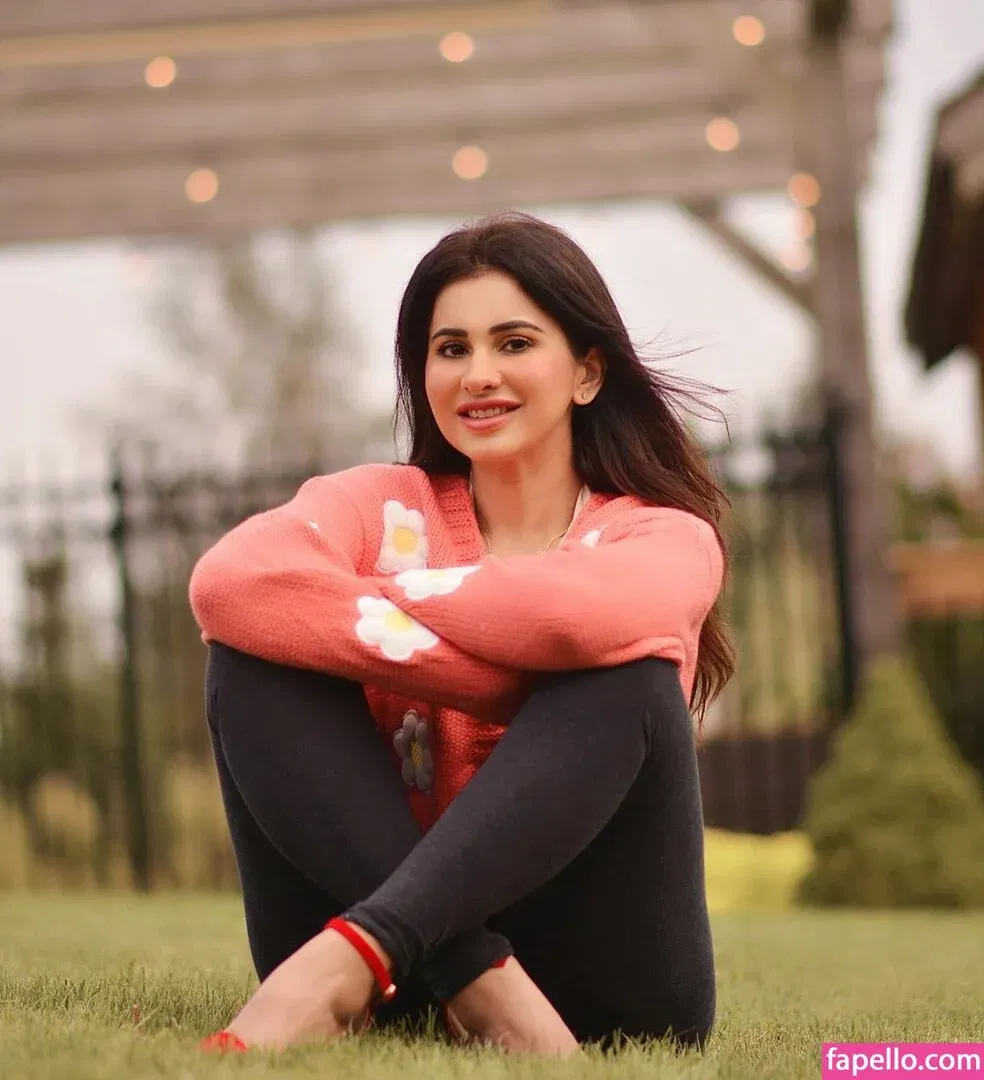 Meetii Kalher Onlyfans Photo Gallery 