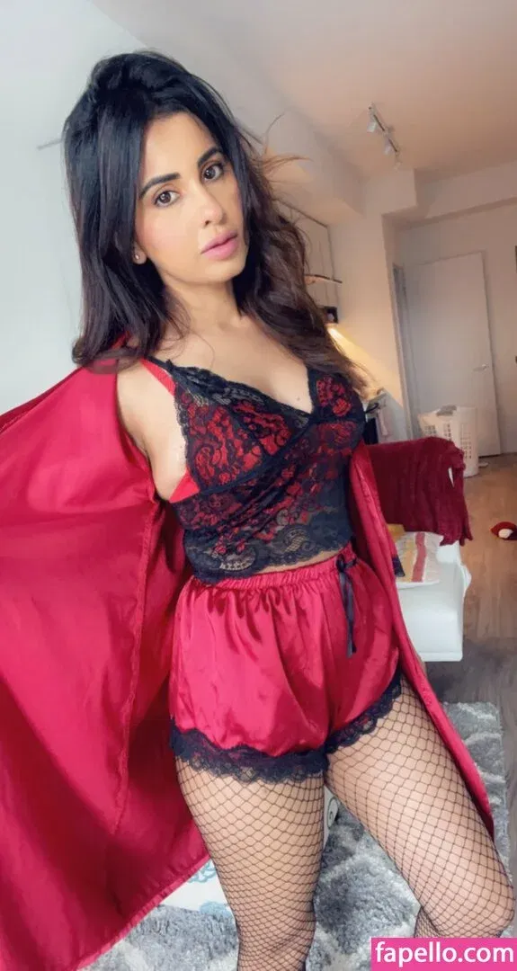 Meetii Kalher Onlyfans Photo Gallery 