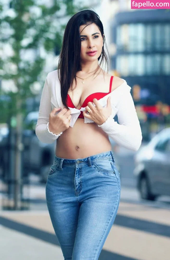 Meetii Kalher Onlyfans Photo Gallery 