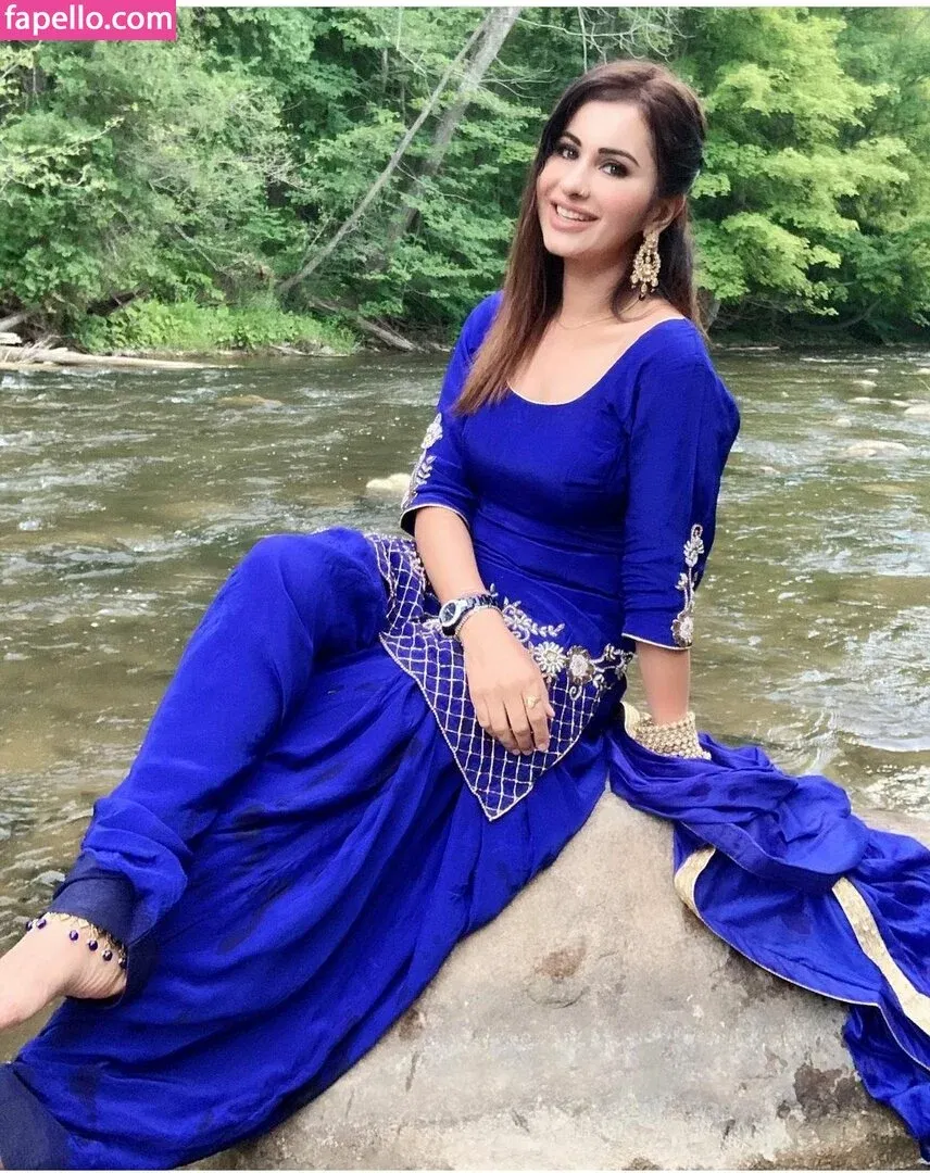 Meetii Kalher Onlyfans Photo Gallery 