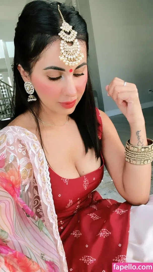 Meetii Kalher Onlyfans Photo Gallery 