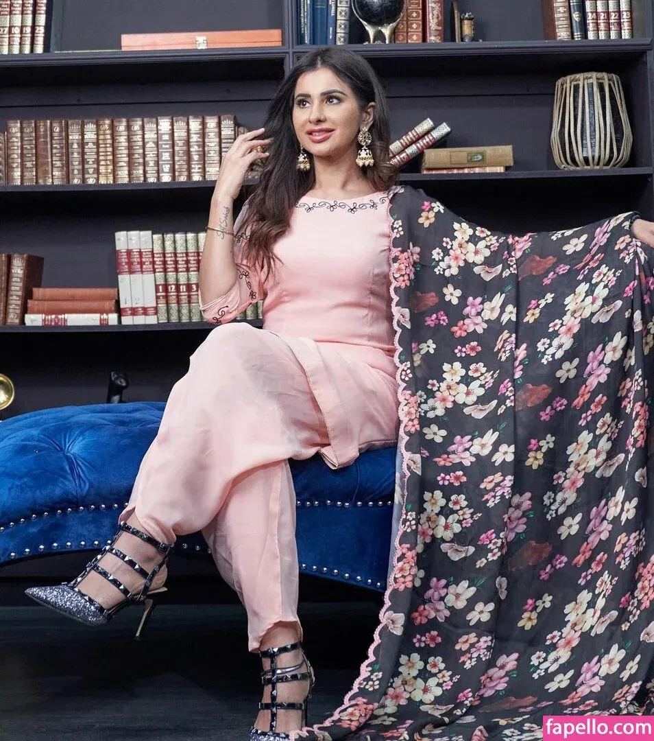 Meetii Kalher Onlyfans Photo Gallery 