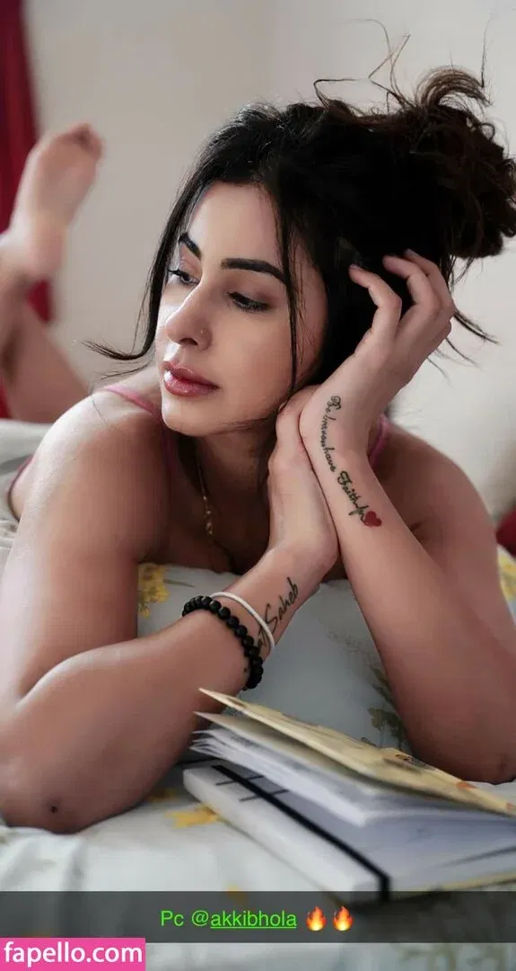 Meetii Kalher Onlyfans Photo Gallery 