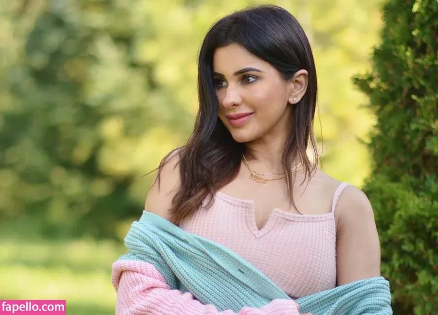 Meetii Kalher Onlyfans Photo Gallery 