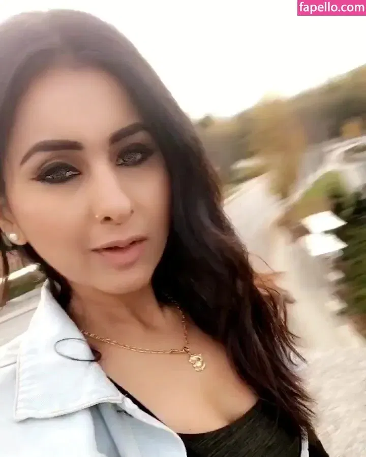 Meetii Kalher Onlyfans Photo Gallery 