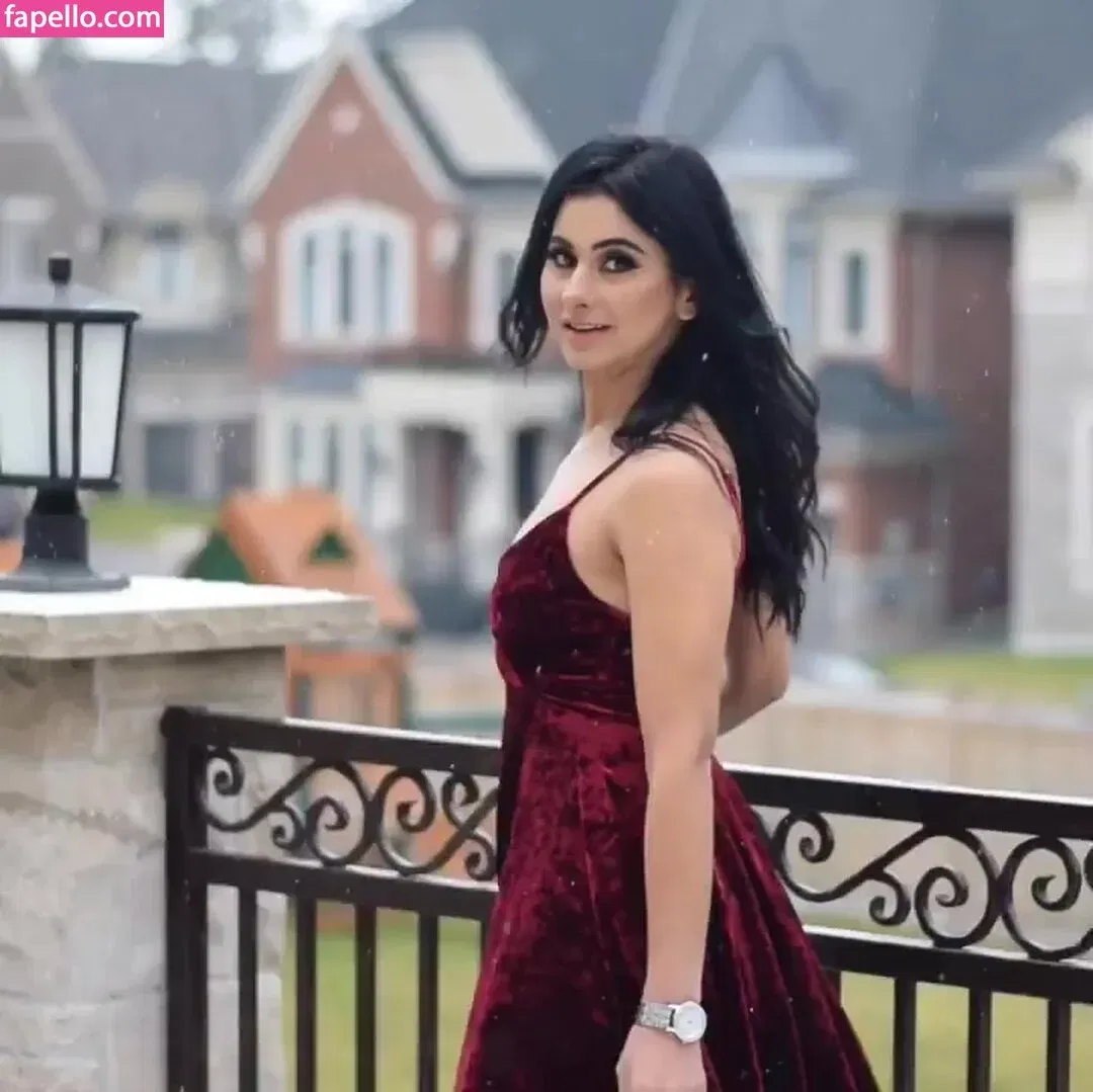 Meetii Kalher Onlyfans Photo Gallery 