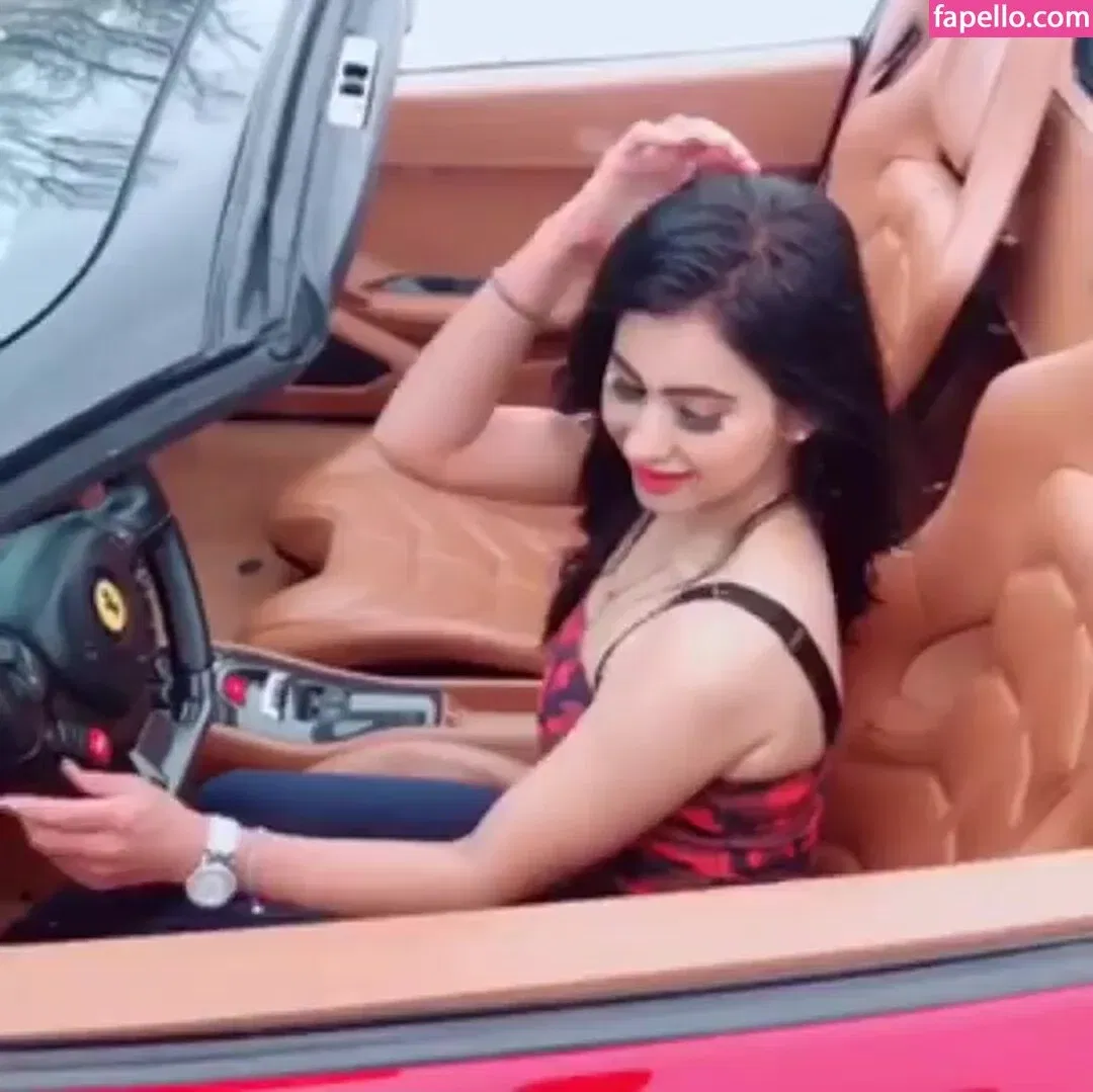 Meetii Kalher Onlyfans Photo Gallery 