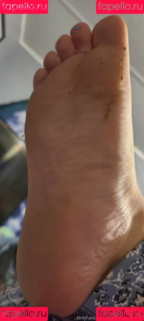 ieatmypancakeswithaspoon / smelliefeetsweetie Onlyfans Photo Gallery 