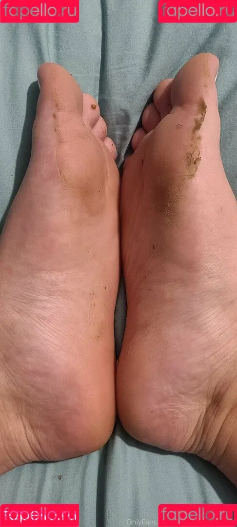 ieatmypancakeswithaspoon / smelliefeetsweetie Onlyfans Photo Gallery 
