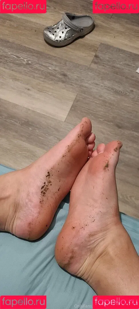 ieatmypancakeswithaspoon / smelliefeetsweetie Onlyfans Photo Gallery 