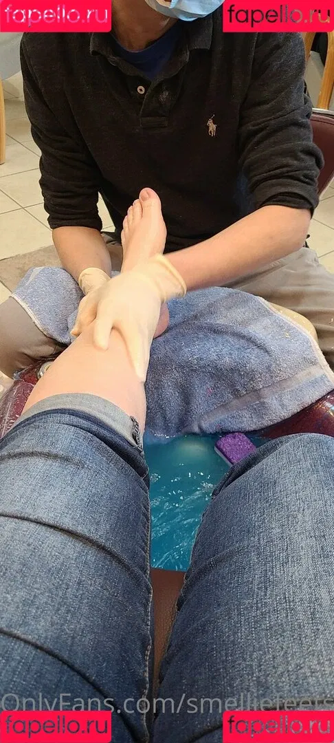 ieatmypancakeswithaspoon / smelliefeetsweetie Onlyfans Photo Gallery 