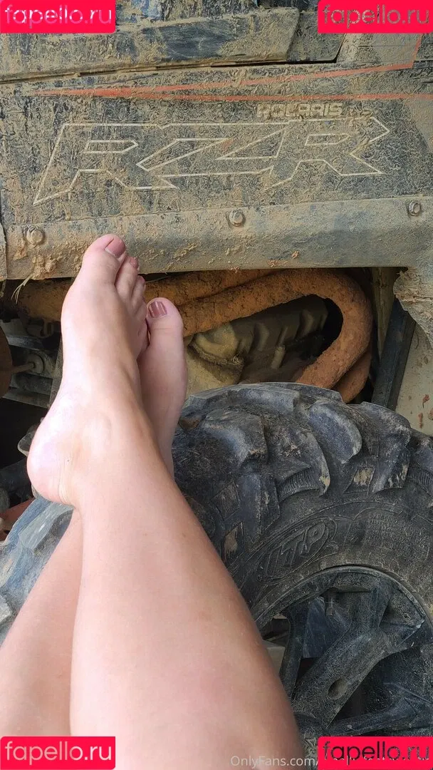ieatmypancakeswithaspoon / smelliefeetsweetie Onlyfans Photo Gallery 