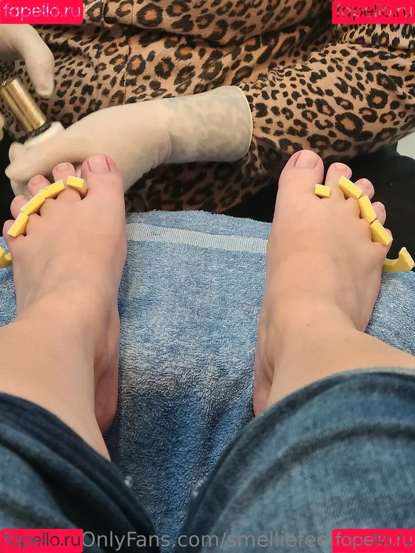 ieatmypancakeswithaspoon / smelliefeetsweetie Onlyfans Photo Gallery 