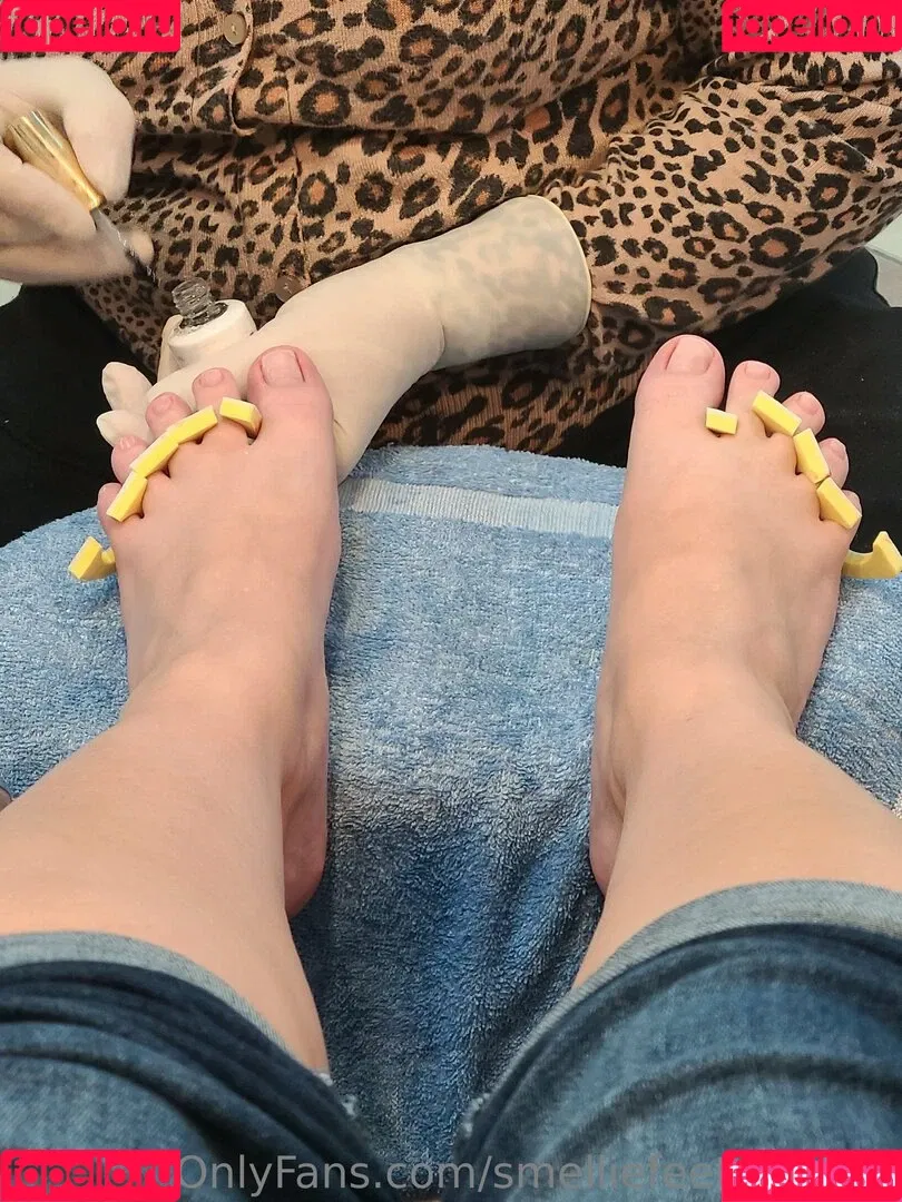 ieatmypancakeswithaspoon / smelliefeetsweetie Onlyfans Photo Gallery 