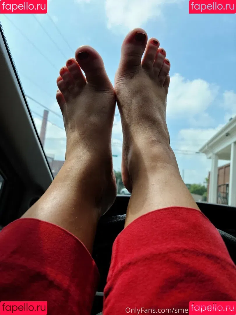 ieatmypancakeswithaspoon / smelliefeetsweetie Onlyfans Photo Gallery 