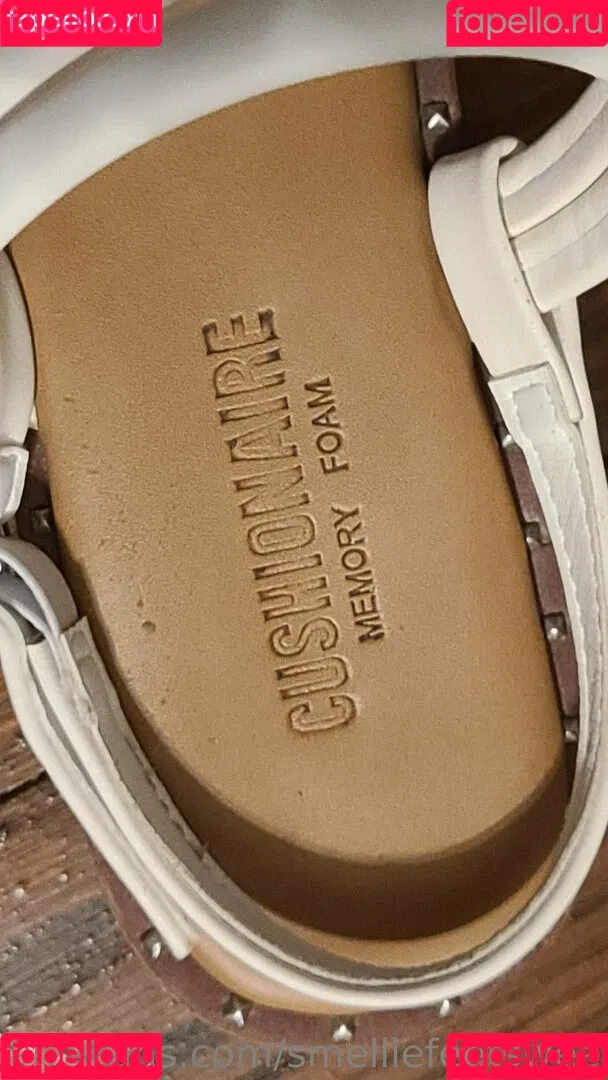 ieatmypancakeswithaspoon / smelliefeetsweetie Onlyfans Photo Gallery 