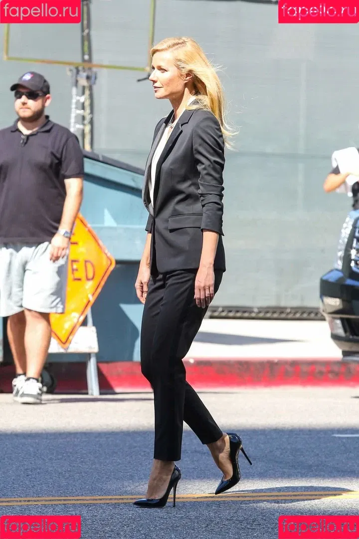 Gwyneth Paltrow / GwynethPaltrow Onlyfans Photo Gallery 