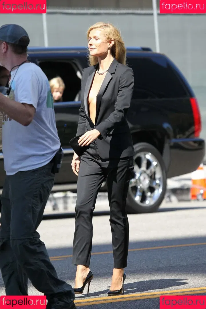 Gwyneth Paltrow / GwynethPaltrow Onlyfans Photo Gallery 
