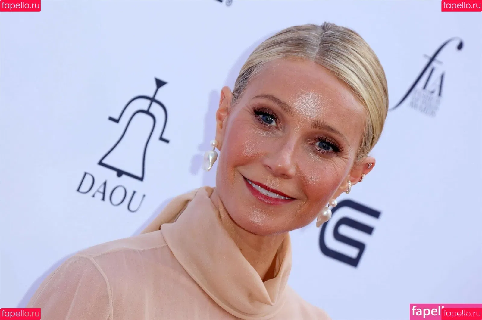 Gwyneth Paltrow / GwynethPaltrow Onlyfans Photo Gallery 