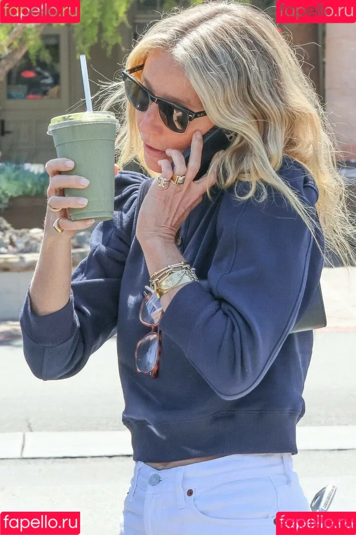 Gwyneth Paltrow / GwynethPaltrow Onlyfans Photo Gallery 