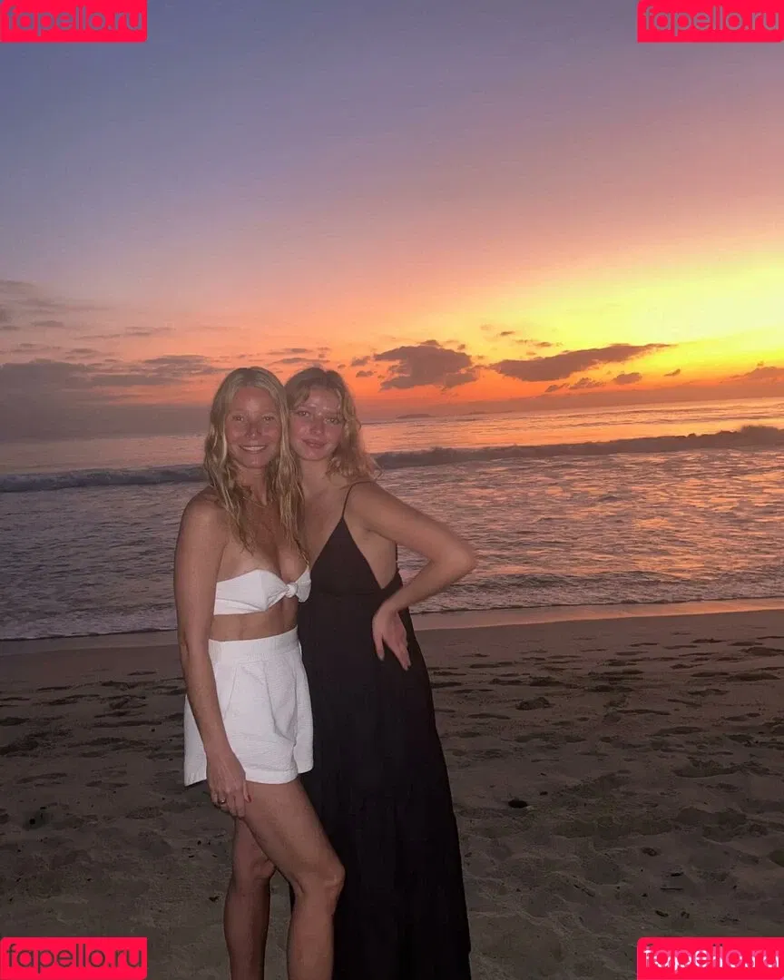 Gwyneth Paltrow / GwynethPaltrow Onlyfans Photo Gallery 