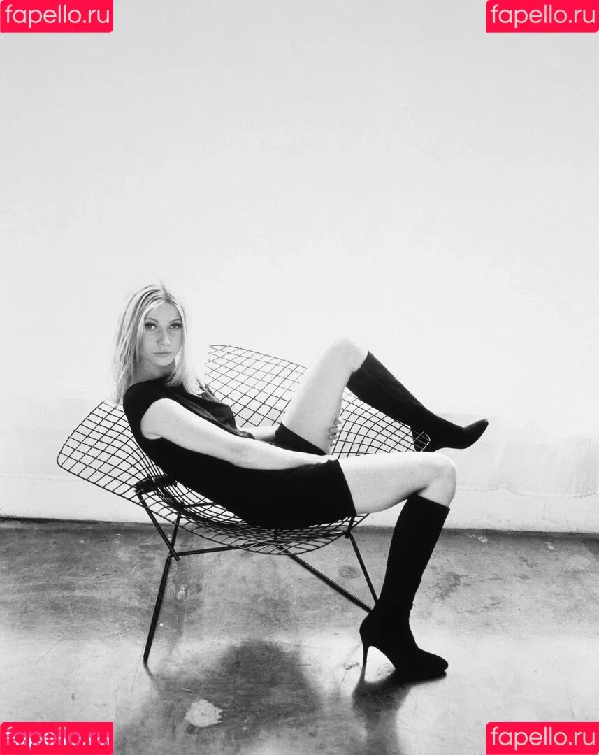 Gwyneth Paltrow / GwynethPaltrow Onlyfans Photo Gallery 