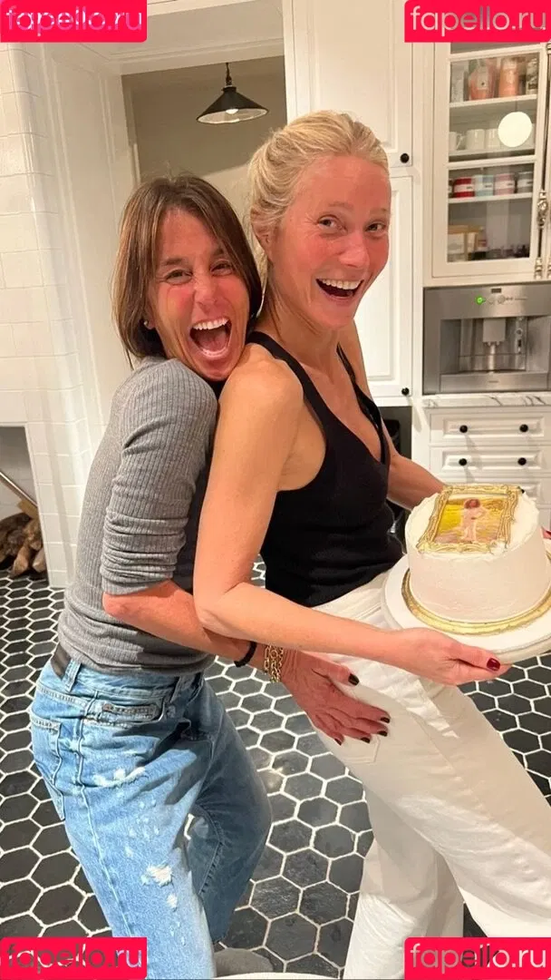 Gwyneth Paltrow / GwynethPaltrow Onlyfans Photo Gallery 