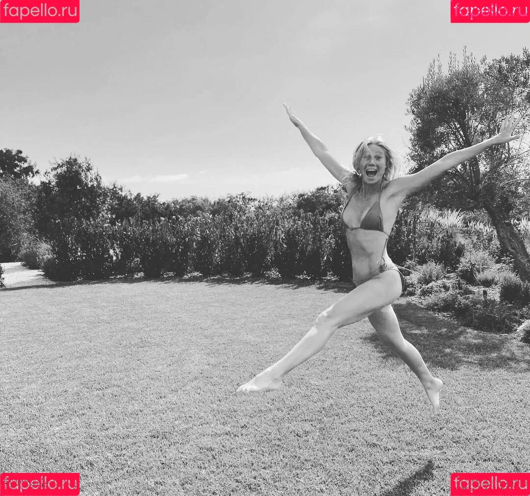 Gwyneth Paltrow / GwynethPaltrow Onlyfans Photo Gallery 
