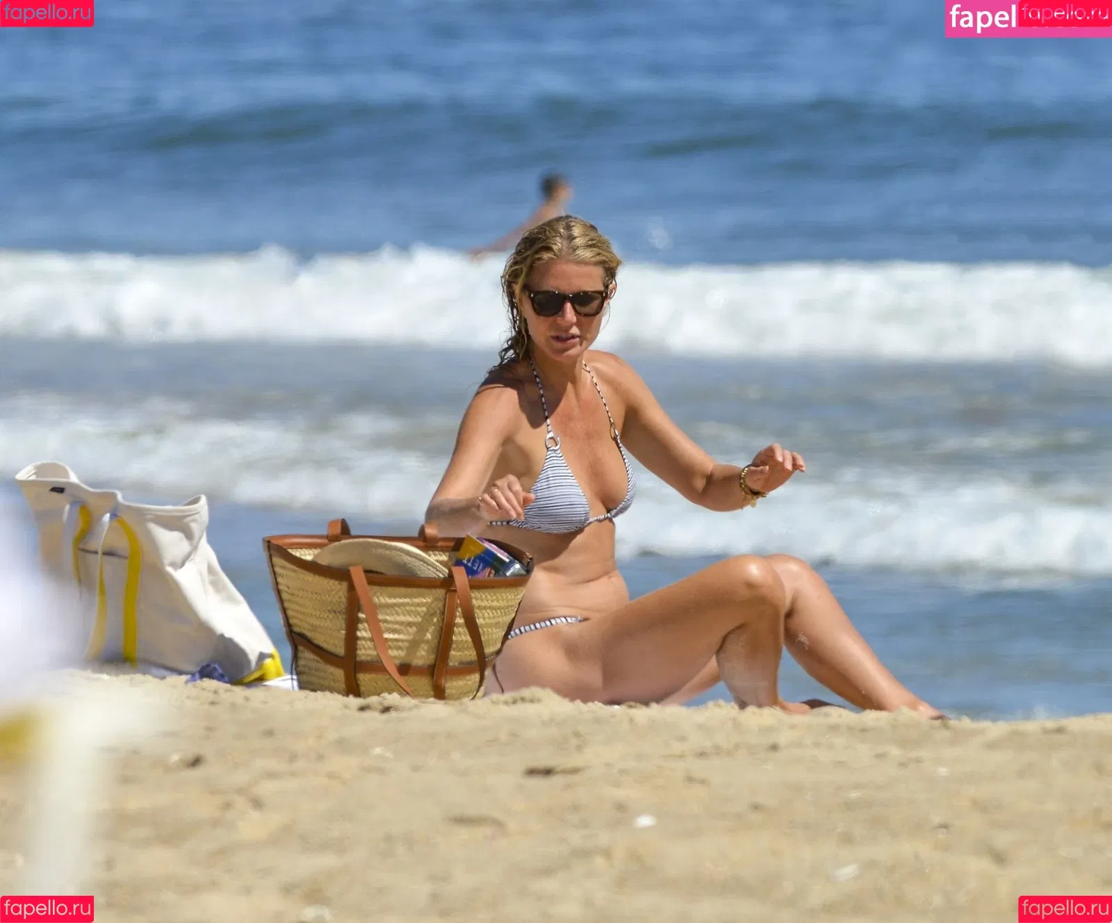 Gwyneth Paltrow / GwynethPaltrow Onlyfans Photo Gallery 