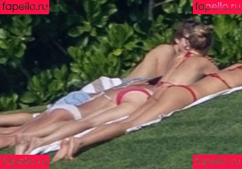 Gwyneth Paltrow / GwynethPaltrow Onlyfans Photo Gallery 