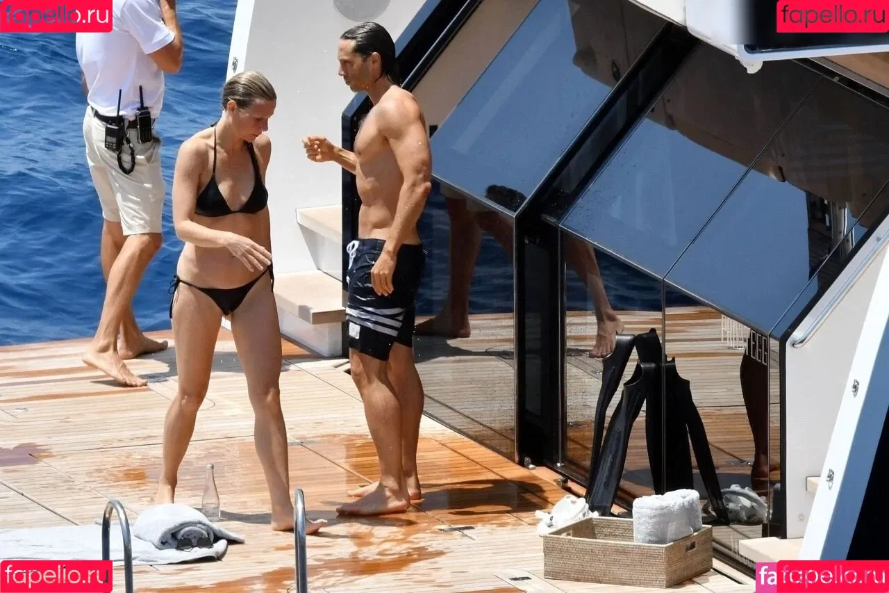 Gwyneth Paltrow / GwynethPaltrow Onlyfans Photo Gallery 