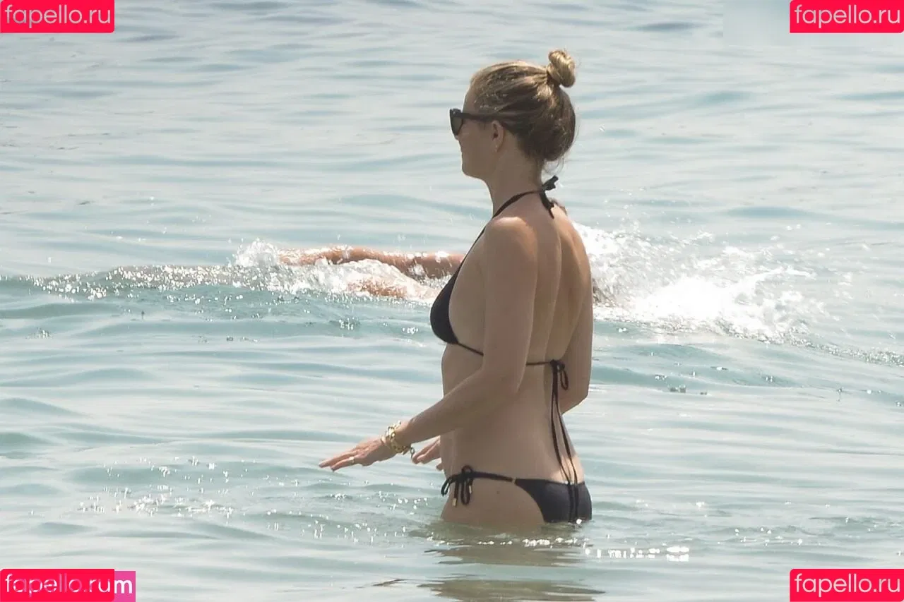 Gwyneth Paltrow / GwynethPaltrow Onlyfans Photo Gallery 