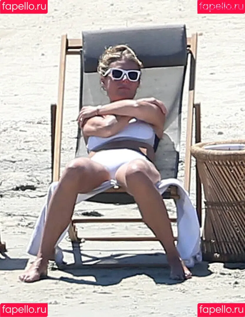 Gwyneth Paltrow / GwynethPaltrow Onlyfans Photo Gallery 