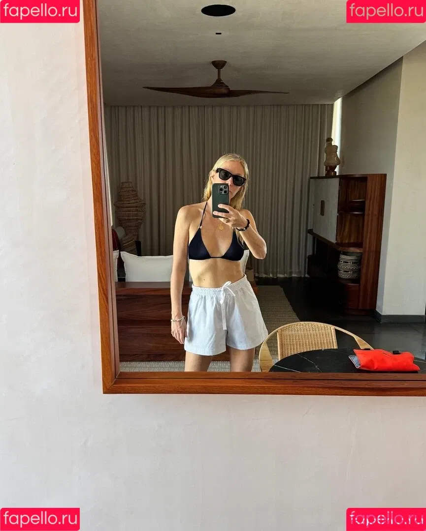 Gwyneth Paltrow / GwynethPaltrow Onlyfans Photo Gallery 