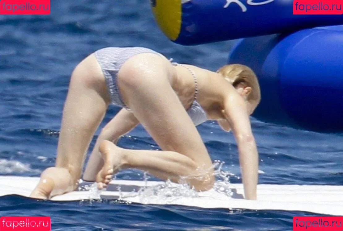 Gwyneth Paltrow / GwynethPaltrow Onlyfans Photo Gallery 