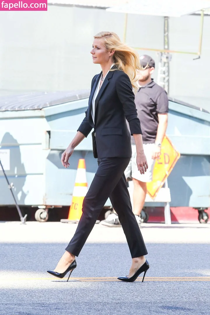 Gwyneth Paltrow / GwynethPaltrow Onlyfans Photo Gallery 