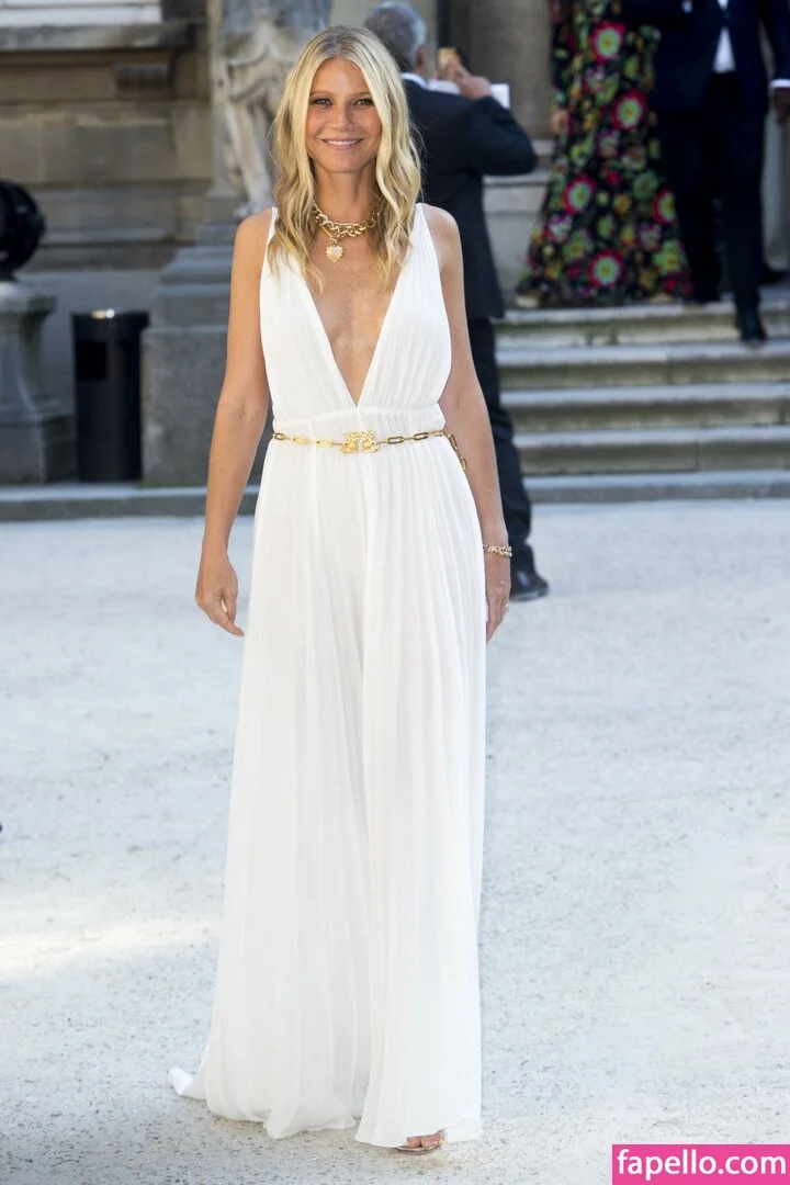 Gwyneth Paltrow / GwynethPaltrow Onlyfans Photo Gallery 