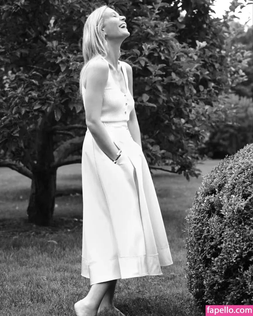 Gwyneth Paltrow / GwynethPaltrow Onlyfans Photo Gallery 
