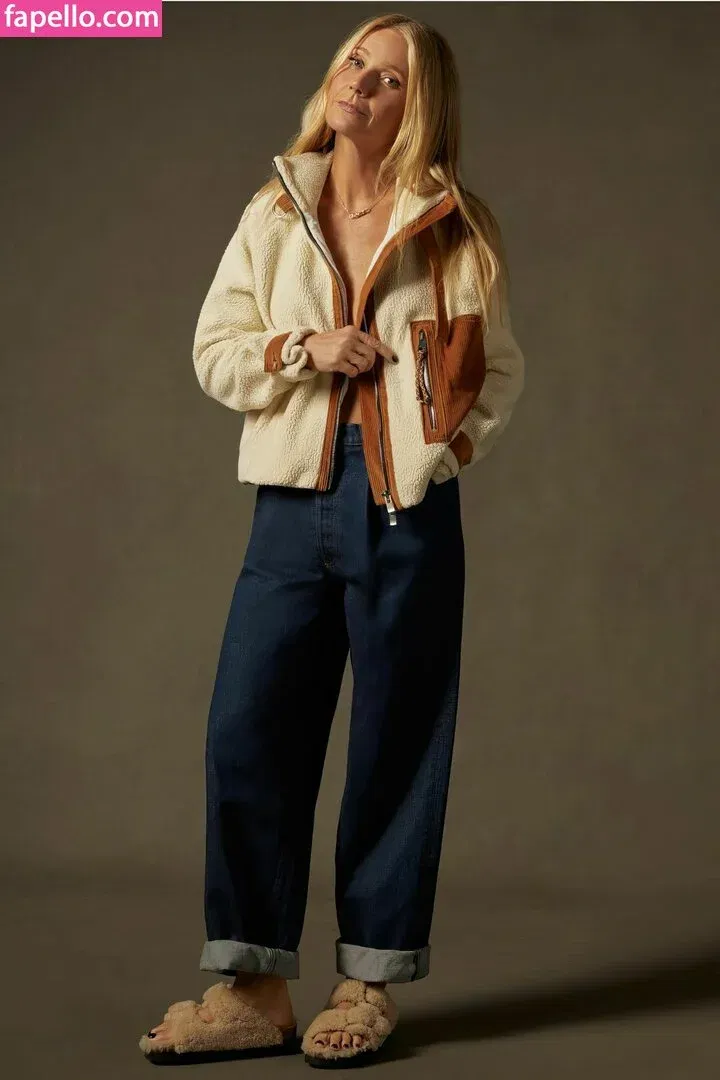 Gwyneth Paltrow / GwynethPaltrow Onlyfans Photo Gallery 