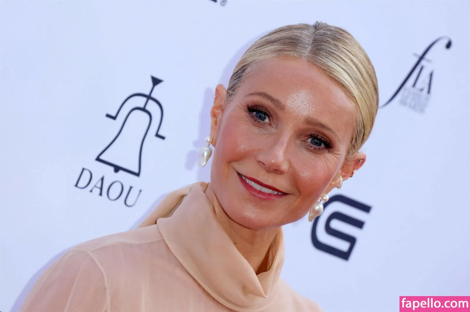 Gwyneth Paltrow / GwynethPaltrow Onlyfans Photo Gallery 