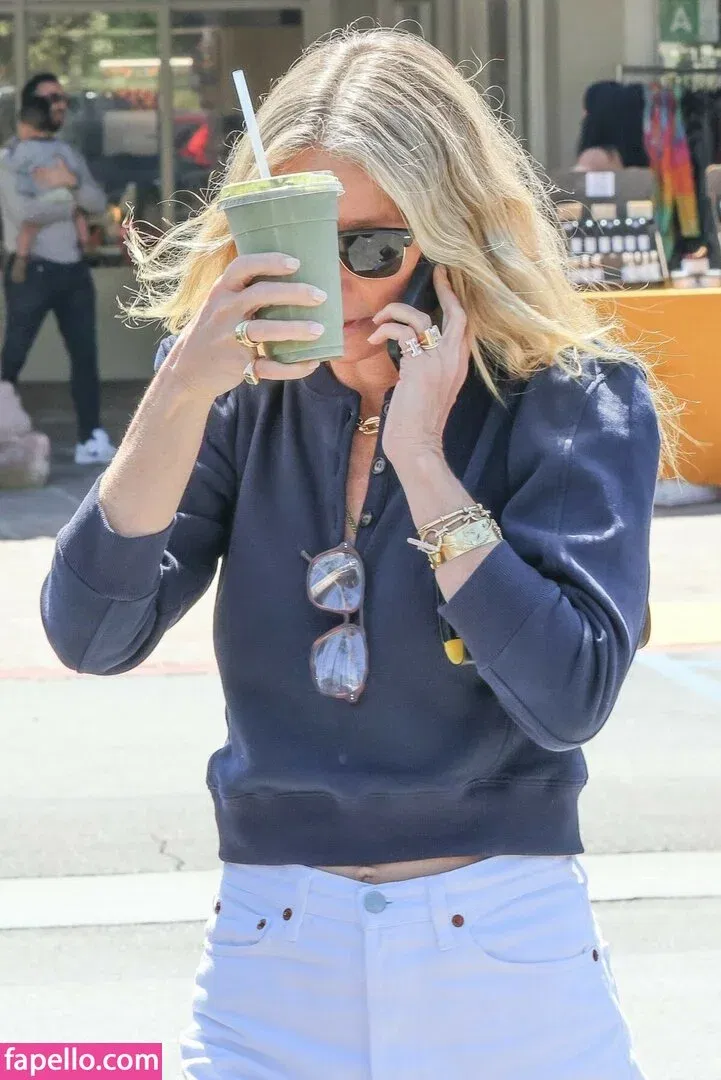 Gwyneth Paltrow / GwynethPaltrow Onlyfans Photo Gallery 